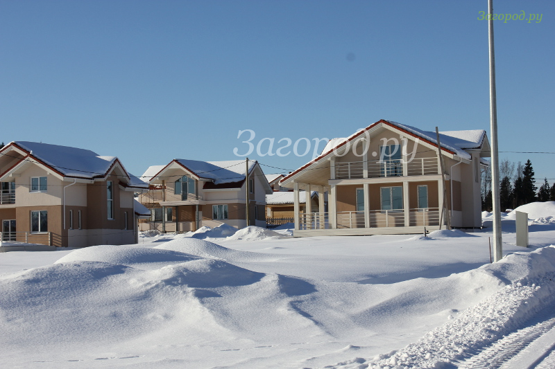 Коттеджный поселок полянка во владимире. Днп малая малиновка симагино. Коттеджный поселок малый исток. Кп малые. Малое сареево одинцовский район.